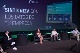 imagen Smart Data Spain Summit mesa redonda kinépolis Ciudad de la Imagen